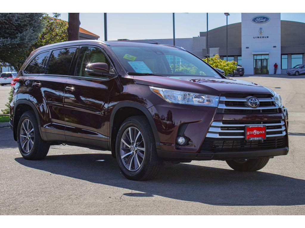 used 2019 Toyota Highlander car, priced at $29,000