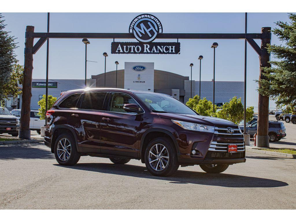 used 2019 Toyota Highlander car, priced at $29,000