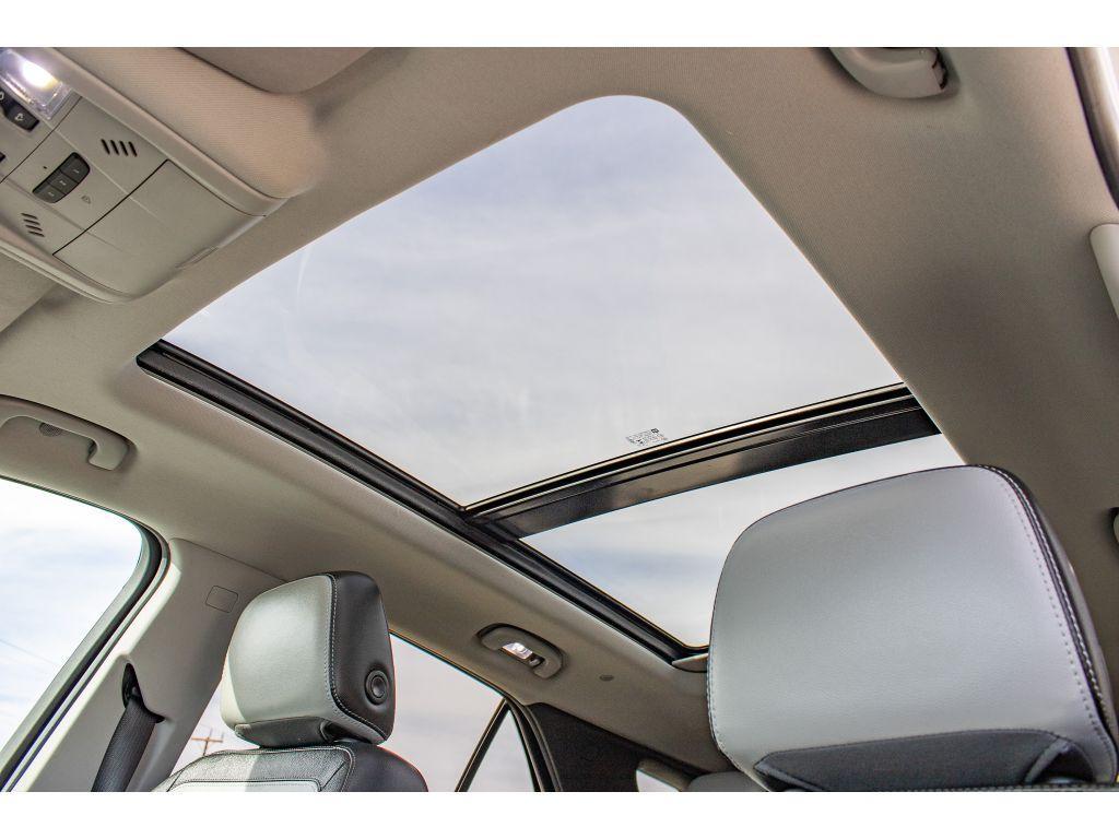 used 2021 Chevrolet Equinox car, priced at $23,500