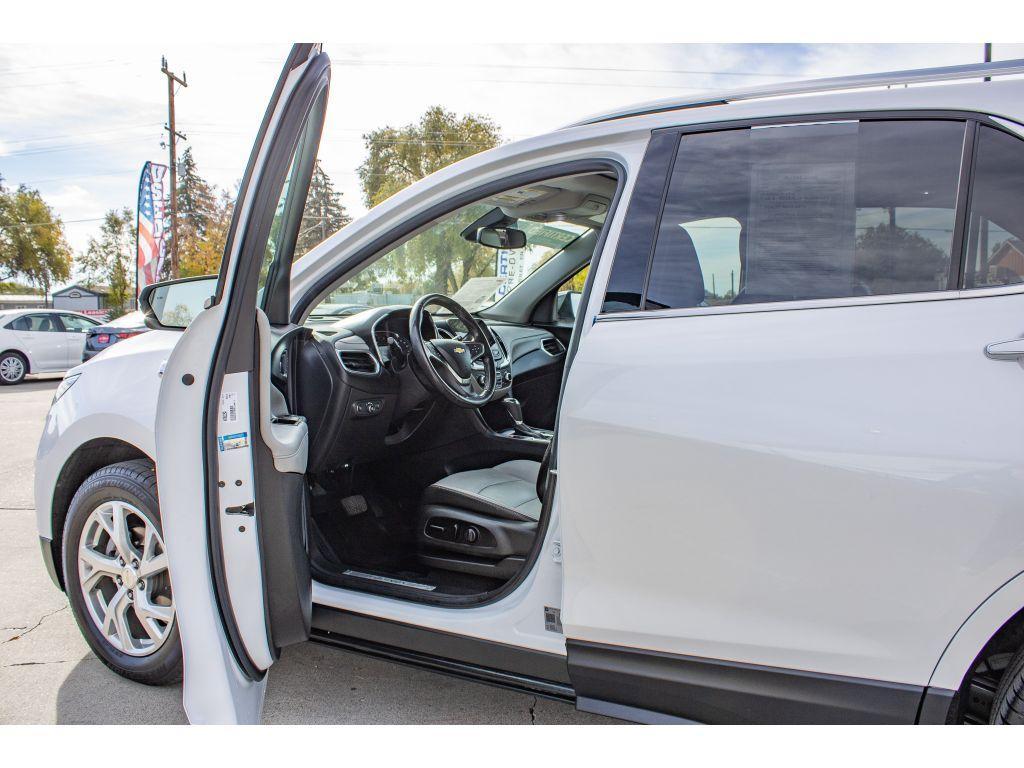 used 2021 Chevrolet Equinox car, priced at $23,500