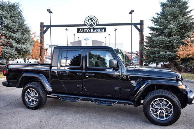 used 2023 Jeep Gladiator car, priced at $38,000