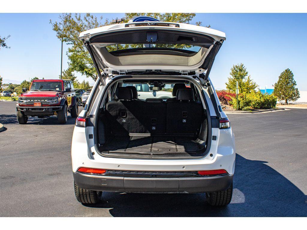 used 2023 Jeep Grand Cherokee car, priced at $30,911