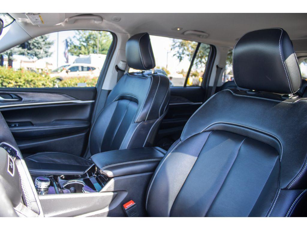 used 2023 Jeep Grand Cherokee car, priced at $30,911