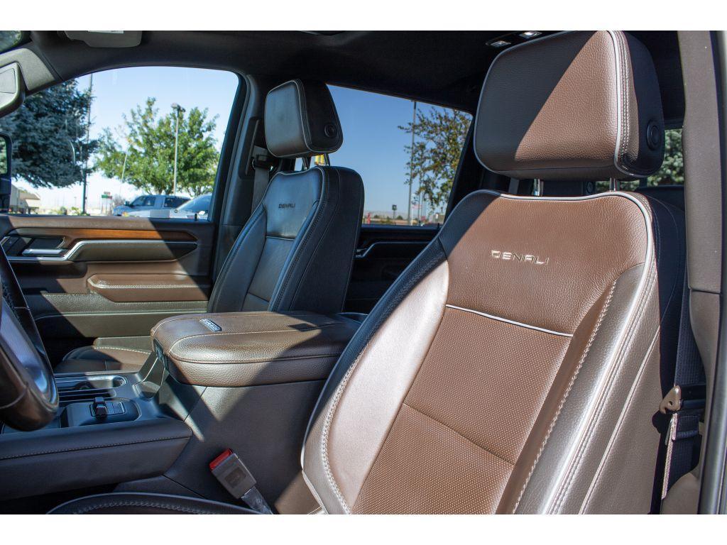 used 2024 GMC Sierra 2500 car, priced at $62,000