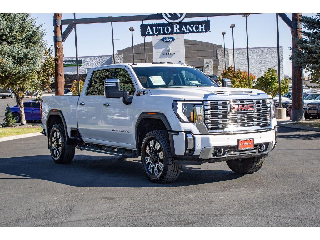 used 2024 GMC Sierra 2500 car, priced at $62,000