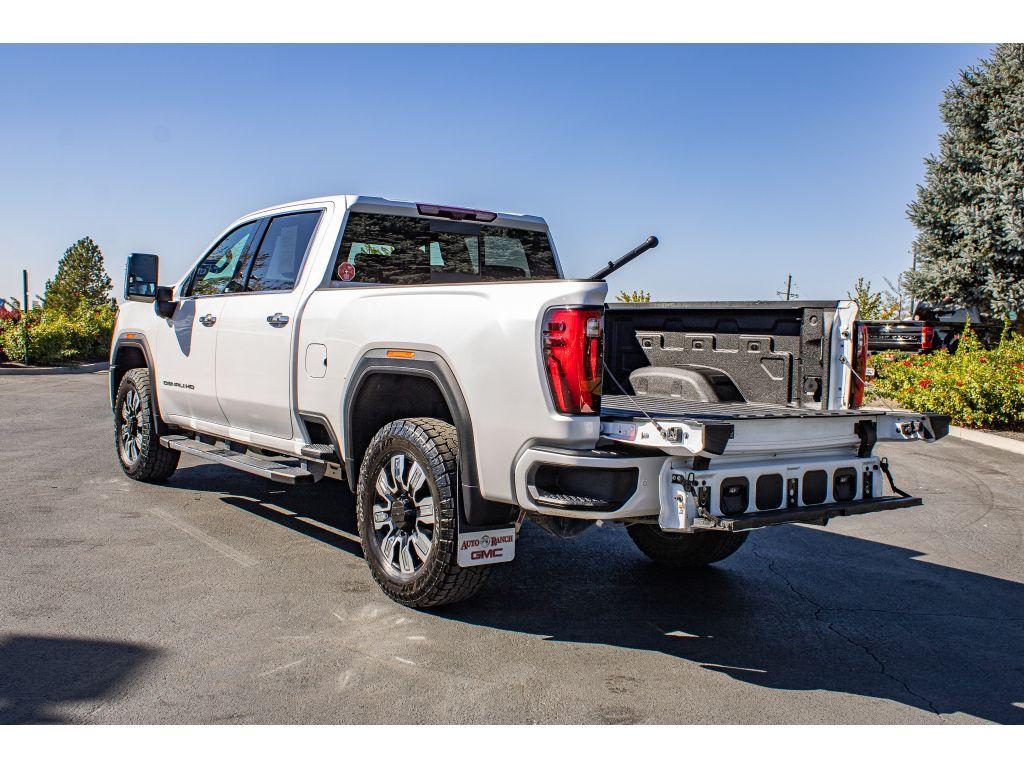used 2024 GMC Sierra 2500 car, priced at $62,000