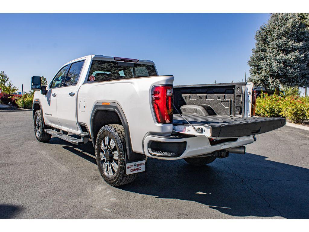 used 2024 GMC Sierra 2500 car, priced at $62,000