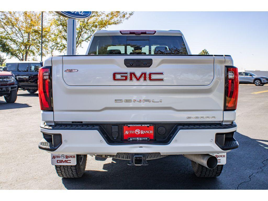 used 2024 GMC Sierra 2500 car, priced at $62,000