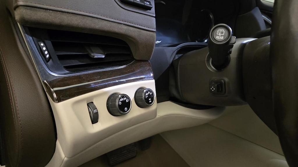 used 2017 Cadillac Escalade ESV car, priced at $21,795