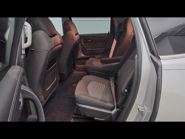 used 2015 Chevrolet Traverse car, priced at $6,995