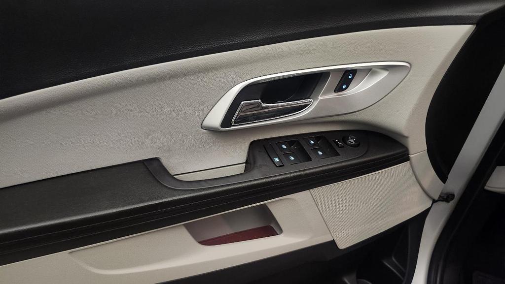 used 2017 Chevrolet Equinox car, priced at $10,895