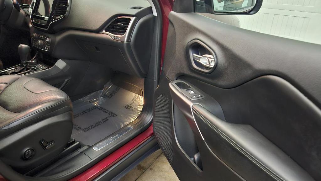 used 2019 Jeep Cherokee car, priced at $15,985
