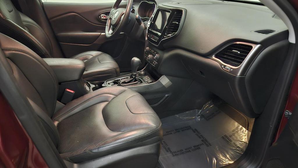 used 2019 Jeep Cherokee car, priced at $15,985