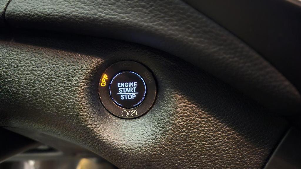 used 2019 Jeep Cherokee car, priced at $15,985