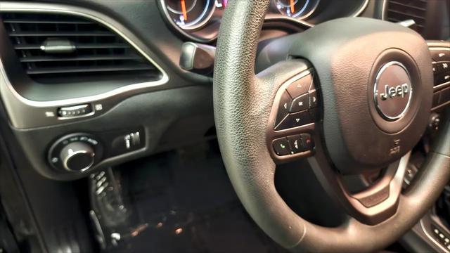 used 2020 Jeep Cherokee car, priced at $13,695