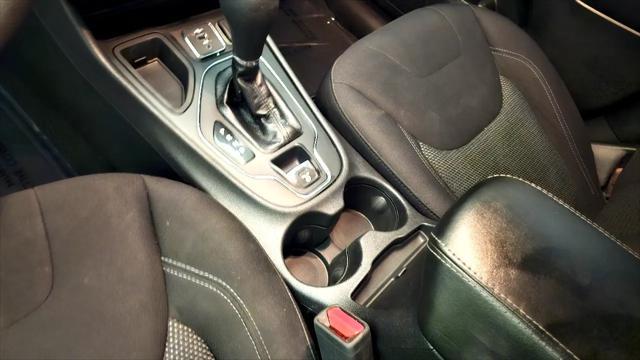 used 2020 Jeep Cherokee car, priced at $13,695