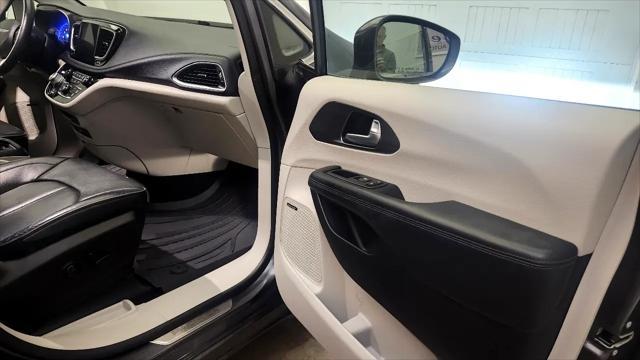 used 2018 Chrysler Pacifica car, priced at $15,985