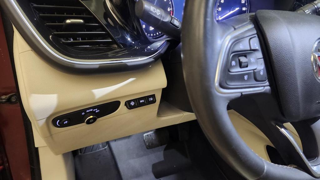 used 2021 Buick Envision car, priced at $16,895