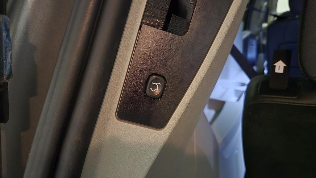 used 2016 Chrysler Town & Country car, priced at $8,695