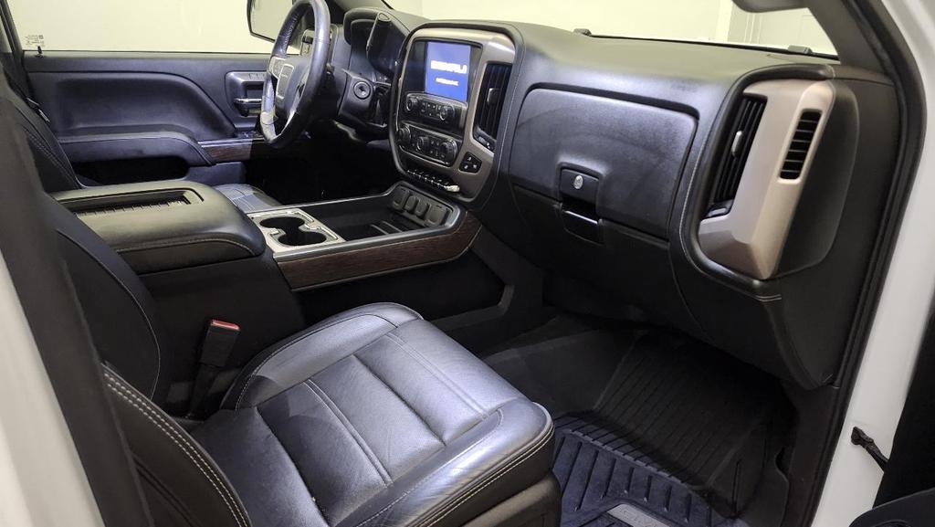 used 2018 GMC Sierra 1500 car, priced at $27,895