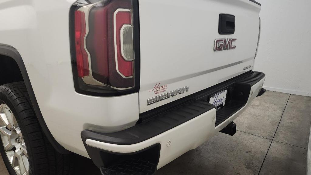 used 2018 GMC Sierra 1500 car, priced at $27,895