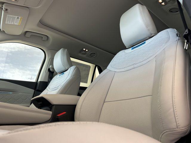 new 2025 Ford Explorer car, priced at $59,898