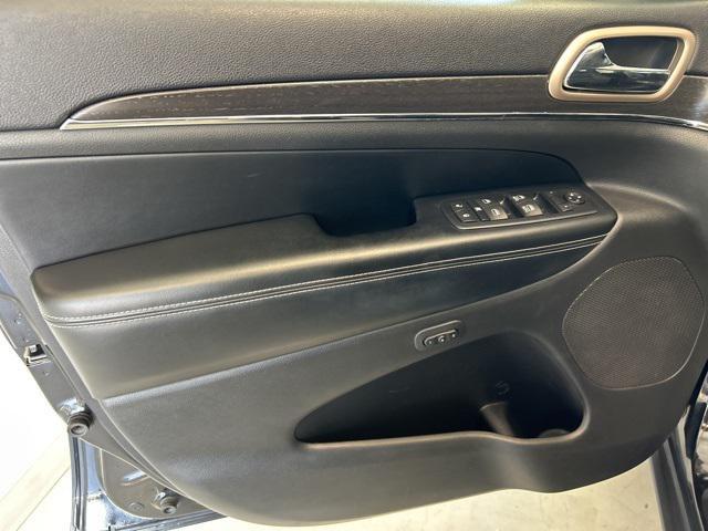 used 2016 Jeep Grand Cherokee car, priced at $17,575