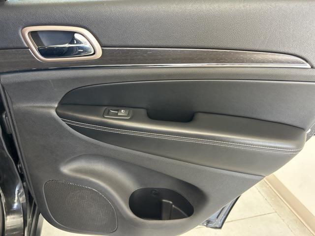 used 2016 Jeep Grand Cherokee car, priced at $17,575