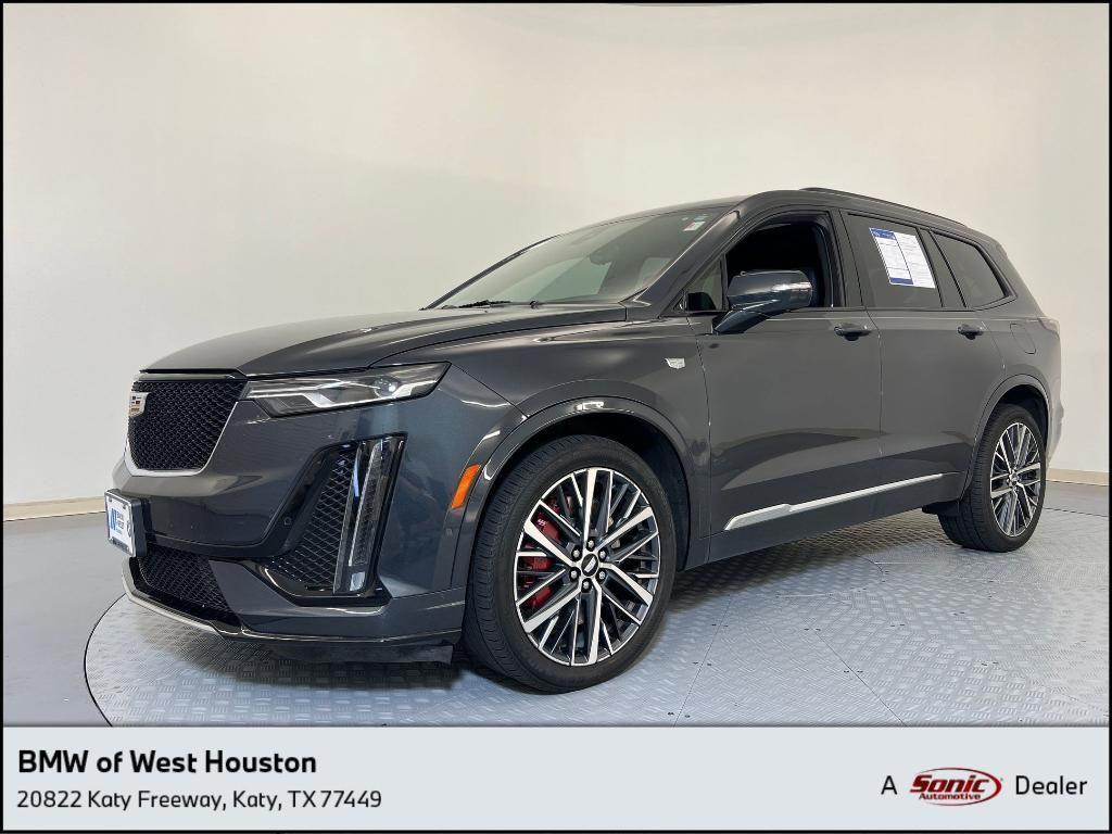 used 2022 Cadillac XT6 car, priced at $28,996