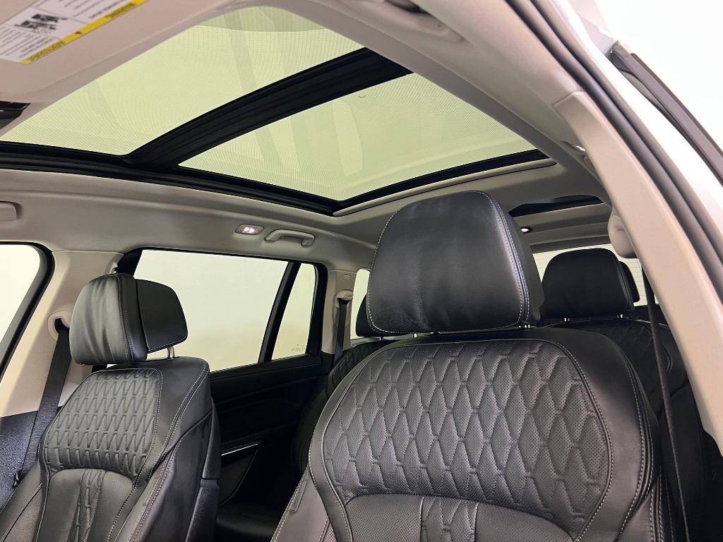 new 2026 BMW X7 car, priced at $99,775