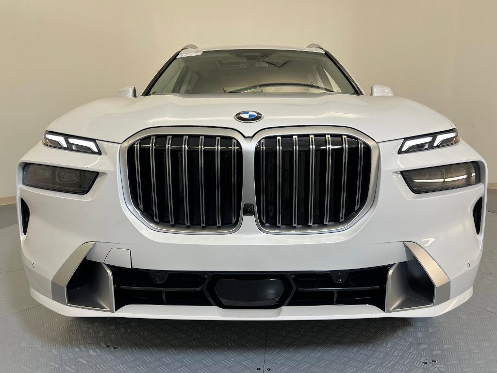 new 2026 BMW X7 car, priced at $99,775