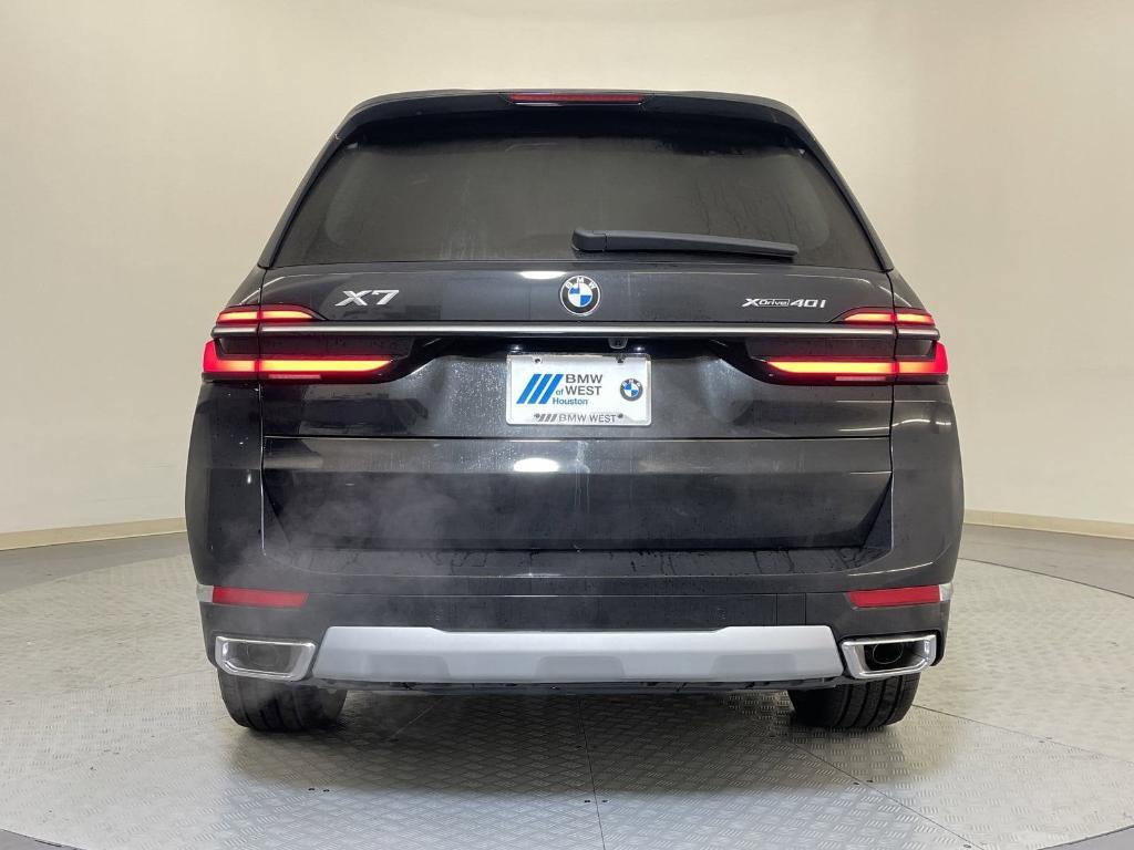 new 2025 BMW X7 car, priced at $90,615