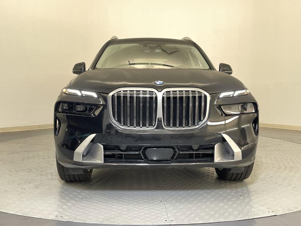 new 2025 BMW X7 car, priced at $90,615