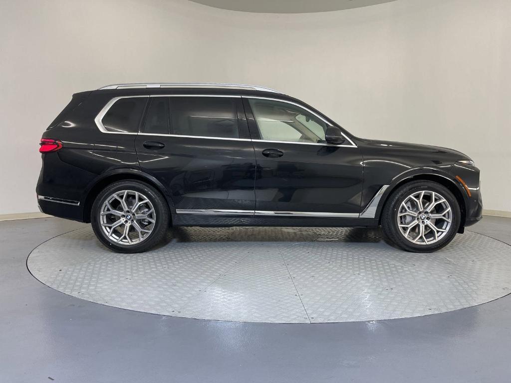 new 2025 BMW X7 car, priced at $90,615