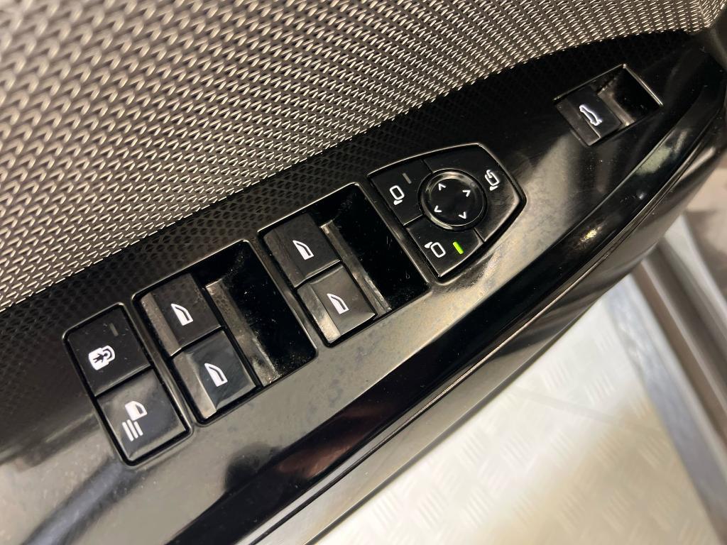 used 2023 BMW 760 car, priced at $78,998