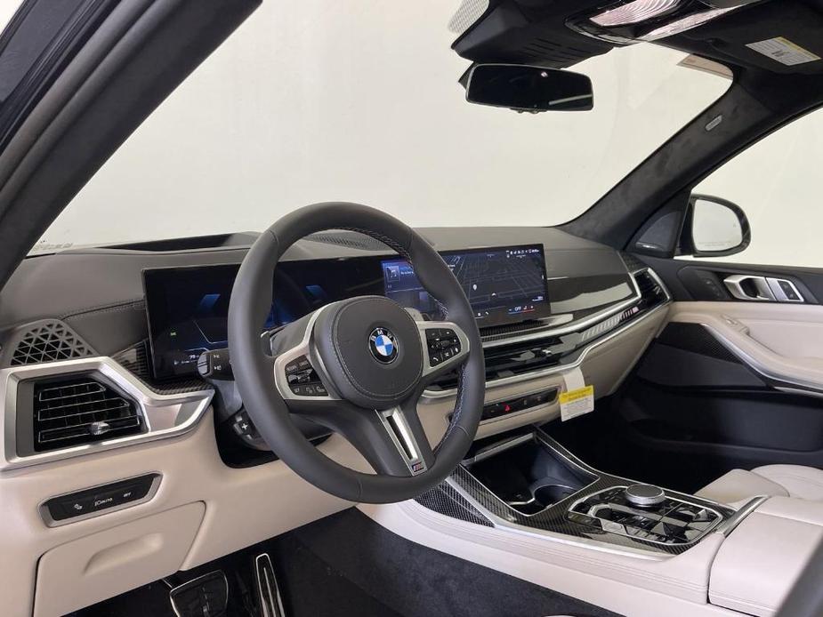 new 2025 BMW X7 car, priced at $114,820