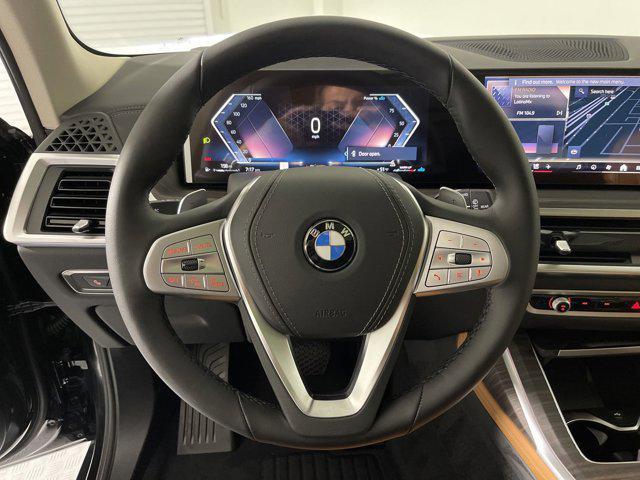 new 2025 BMW X7 car, priced at $91,125