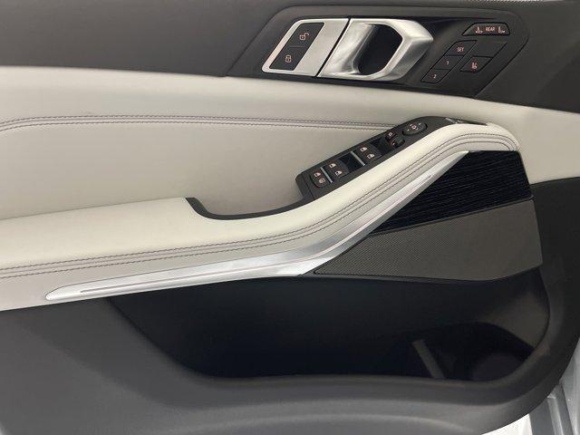 new 2026 BMW X7 car, priced at $98,335