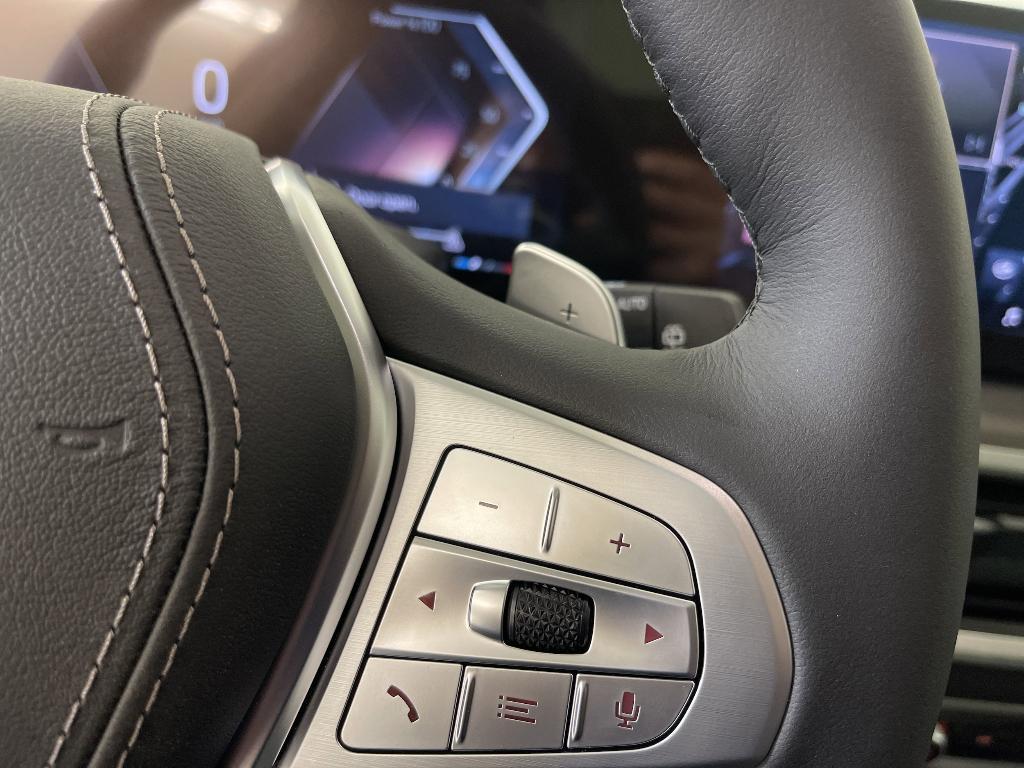 new 2025 BMW X7 car, priced at $91,365