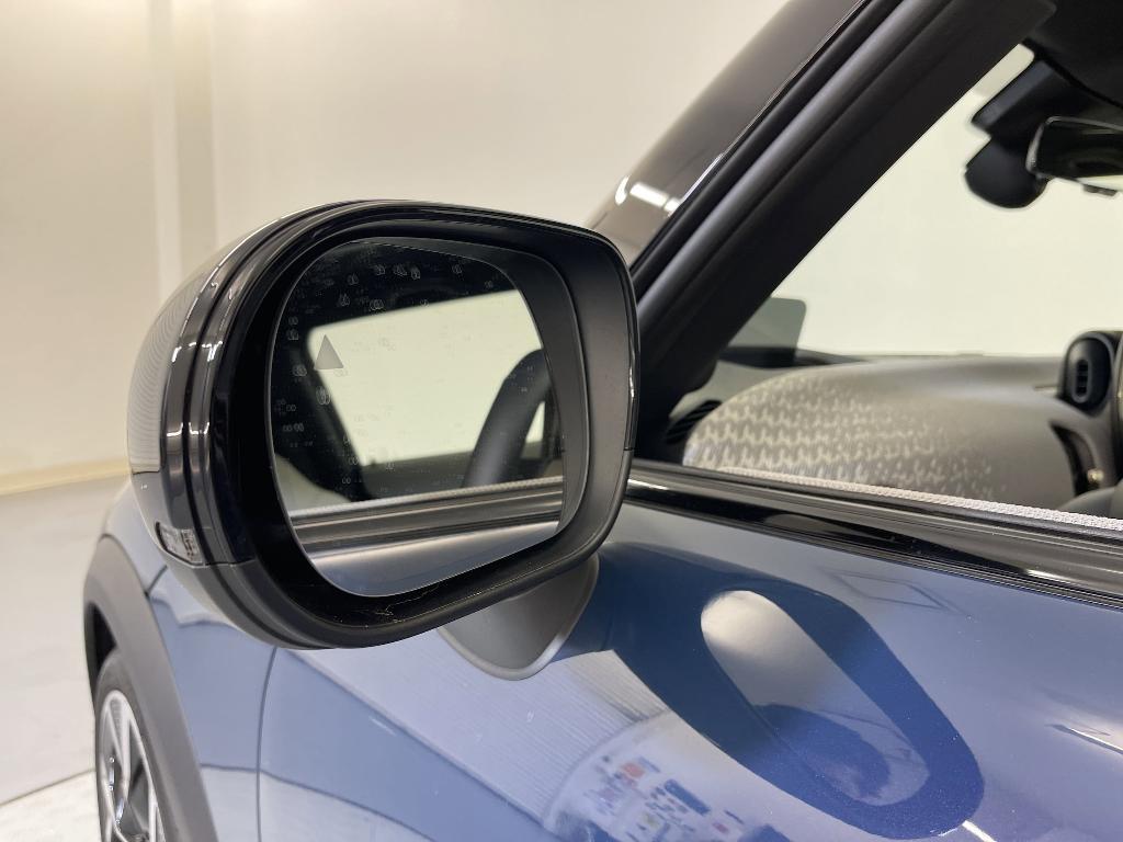 used 2025 MINI Hardtop car, priced at $30,998