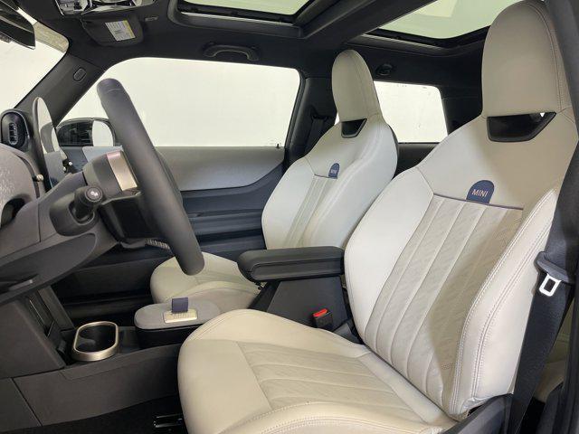 used 2025 MINI Hardtop car, priced at $30,999