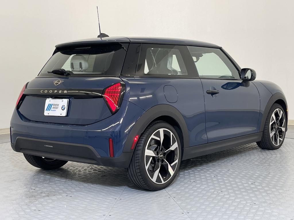 used 2025 MINI Hardtop car, priced at $30,998