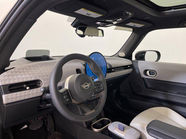 used 2025 MINI Hardtop car, priced at $30,999