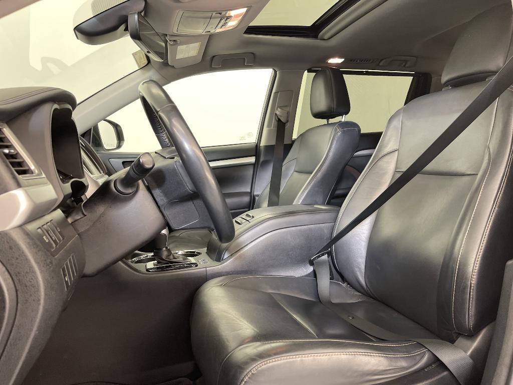 used 2017 Toyota Highlander car, priced at $16,998