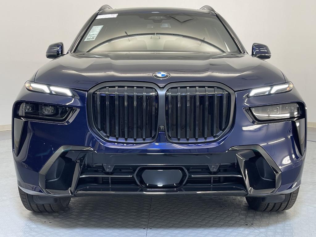 new 2025 BMW X7 car, priced at $104,360