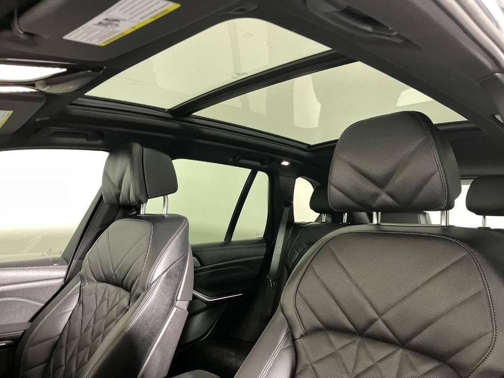 new 2025 BMW X5 PHEV car, priced at $86,550