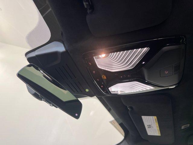 new 2026 BMW X7 car, priced at $120,685