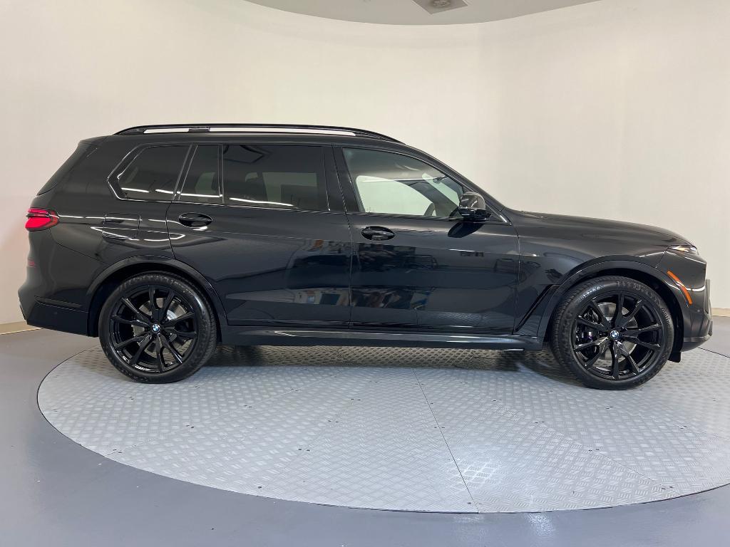new 2026 BMW X7 car, priced at $120,685