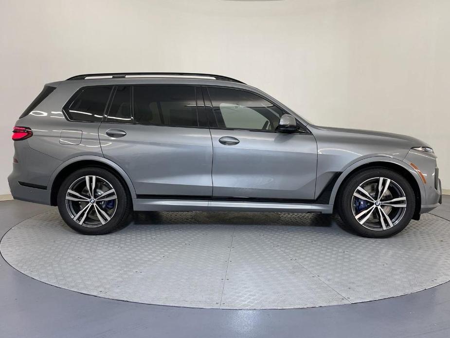 new 2025 BMW X7 car, priced at $99,270