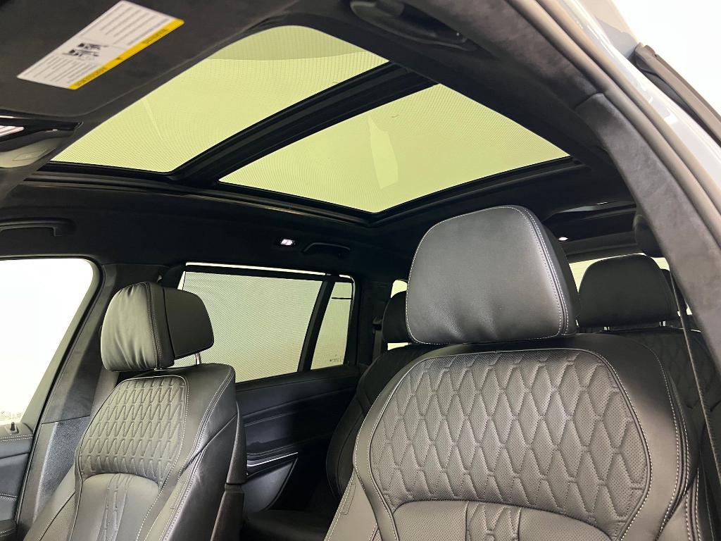 new 2026 BMW X7 car, priced at $123,735